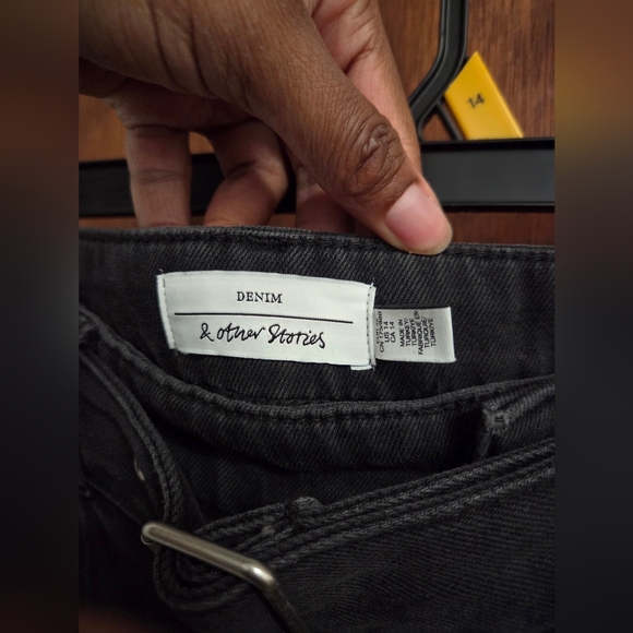 & Other Stories Pleated Wide-Leg Jeans (Size US 14) - Picture 3 of 5